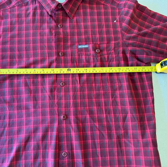 Columbia, Size - Large, Red & Black Plaid - Picture 7 of 8